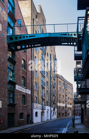 Shad Thames historischen Warehouse Bereich für modernes Leben, Bermondsey, Stadtteil Southwark, London, England, Großbritannien Stockfoto