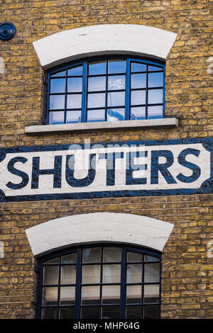 Shad Thames historischen Warehouse Bereich für modernes Leben, Bermondsey, Stadtteil Southwark, London, England, Großbritannien Stockfoto