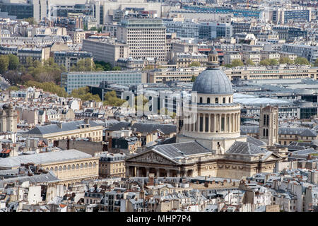 Pariser Pantheon und Blick auf die Stadt Antenne Landschaft vom Tour Montparnasse Stockfoto