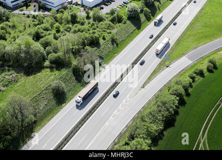 Grimma, Deutschland. 26 Apr, 2018. 26.04.2018 Sachsen, Grimma: Blick auf die A14. Kredite: Jan Woitas/dpa-Zentralbild/ZB | Verwendung weltweit/dpa/Alamy leben Nachrichten Stockfoto