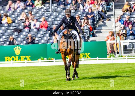 Gloucestershire, Vereinigtes Königreich. 3. Mai, 2018. Tom McEwan. Toledo de Kerser. GBR. Morgen Dressur. Mitsubishi Badminton Horse Trials. Badminton. UK. {03}/{05}/{2018}. Credit: Sport in Bildern/Alamy leben Nachrichten Stockfoto