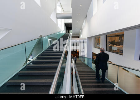 Moderne Architektur Treppen innen Montreal Fine Art Museum Stockfoto