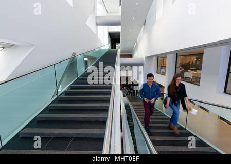 Moderne Architektur Treppen innen Montreal Fine Art Museum Stockfoto