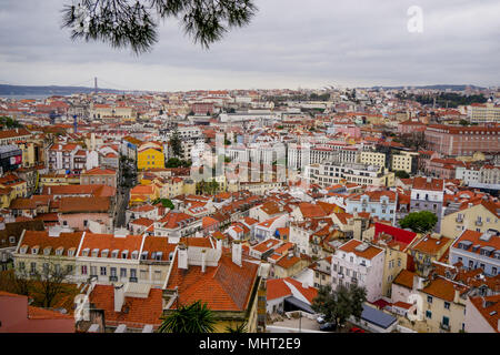 Lissabon Panorama, von der Gnade Kloster - Convento da Graça, Lissabon, Portugal gesehen Stockfoto