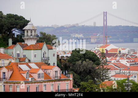 Lissabon Panorama, von der Gnade Kloster - Convento da Graça, Lissabon, Portugal gesehen Stockfoto