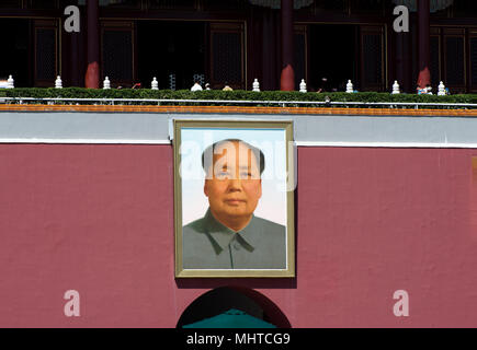 Das Bild von Mao Zedong auf dem Tiananmen-platz Turm Stockfoto