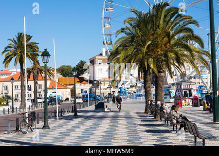 CASCAIS, Portugal - Januar 19, 2018: Seaside Stadtbild von Cascais city im Sommer Tag. Gemeinde Cascais, Portugal. Stockfoto