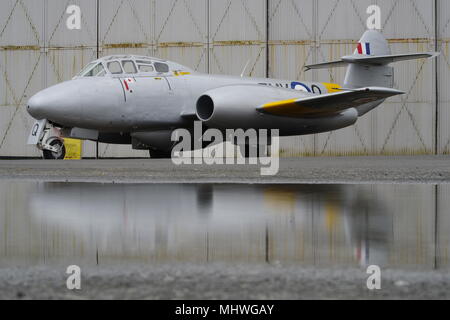 Gloster Meteor T7 WA591, G-BWMF, Coventry Airport, England, Vereinigtes Königreich. Stockfoto