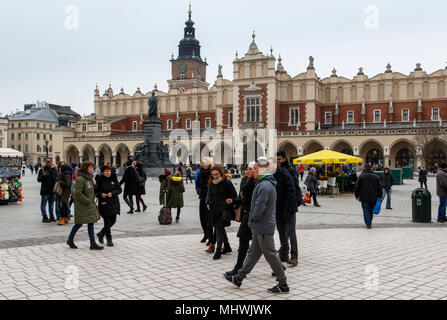 Krakau, Polen/Polen - 04.Februar 2018: Marktplatz und fundachi Palace. Stockfoto