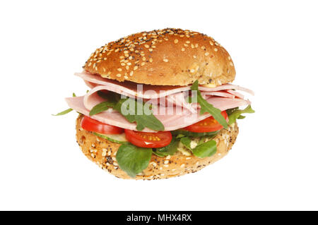 Schinken und Salat in einem Gesäte roll gegen Weiße isoliert Stockfoto