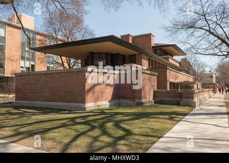 CHICAGO, IL - APRIL 08,2018 - Frederick C. Robie Haus, entworfen vom amerikanischen Architekten Frank Lloyd Wright und 1910 gebaut Stockfoto