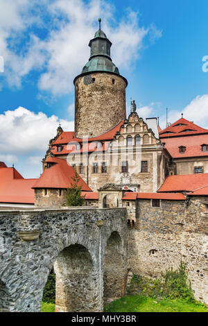 Czocha Schloß (Zamek Czocha) ist eine defensive Burg auf einem Hügel gebaut, Sucha (czocha), Woiwodschaft Niederschlesien, Polen, Europa Stockfoto