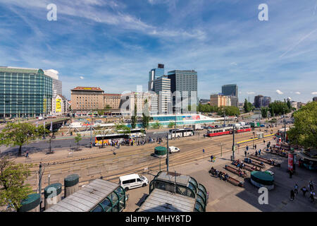 Der Schwedenplatz (Schweden) ist ein Platz im Zentrum von Wien, am Donaukanal gelegen und einer der wichtigsten öffentlichen Verkehrsknoten Stockfoto