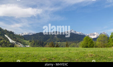 Alpen Panorama von Garmisch-Partenkirchen Bayern Deutschland. Stockfoto