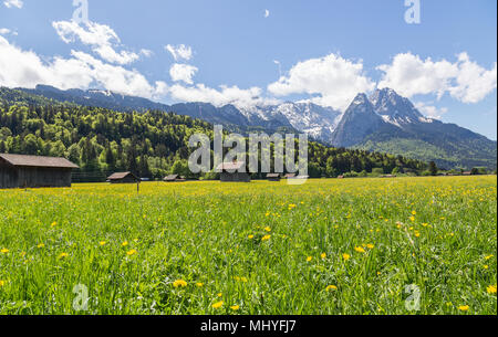 Alpen Panorama Garmisch-Partenkirchen Bayern Deutschland. Stockfoto