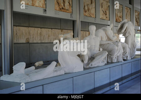 Osten Giebel des Parthenon. Geburt der Athene. 5. Jahrhundert v. Chr.. Replik. Akropolis Museum. Athen. Griechenland. Original verbleibt im British Museum, London ausgesetzt. Stockfoto