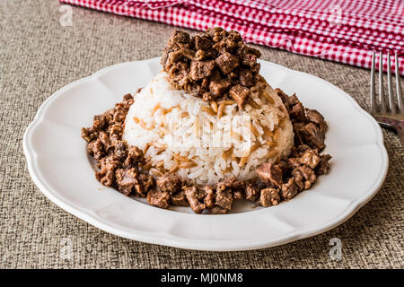 Türkische Fleisch Et Kavurma mit Reis/Pilav. Traditionelle Küche Stockfoto