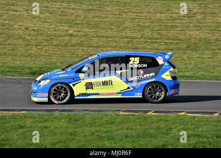 29. April 2018, Anglesey Stromkreis/Trac Môn, UK. BOSCH Cox Motor Teile Civic Cup. Qualifizierende Stockfoto