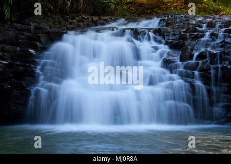 Wasserfall im Twin Falls Gegend von Maui, Hawaii. Stockfoto