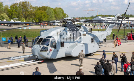 BERLIN - Apr 27, 2018: Neue US-Marines Sikorsky CH-53K König Hengst Heavy Transport Helicopter auf der ILA Berlin Air Show. Stockfoto