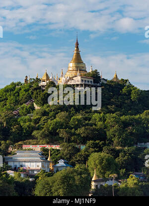 Vergoldeten Pagode in Sagaing in der Nähe von Mandalay, Myanmar (Birma) Stockfoto