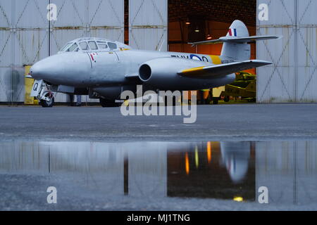 Gloster Meteor T7 WA591 G-BWMF, FMK-Q, am Flughafen Coventry, Stockfoto