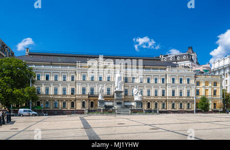 Statuen des heiligen Andreas, Olga, Cyrill und Methodius. Kiew, Ukrai Stockfoto