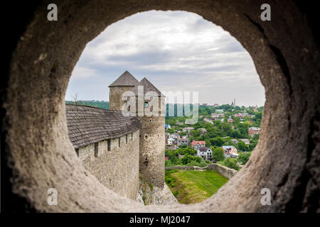 Blick aus dem gerichtsbezirk von einem Turm an Kamyanets-Podilsky fortres Stockfoto
