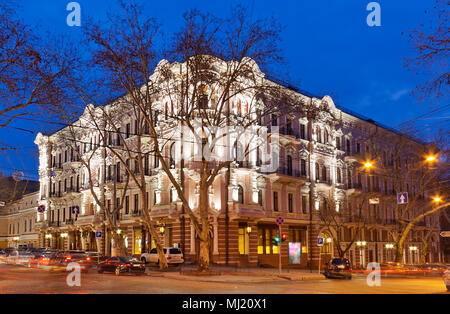 Bristol Hotel in Odessa, Ukraine bei Nacht Stockfoto