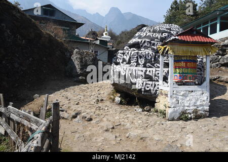 Mani Stein und Beten weel in Nachipang, Nepal Stockfoto
