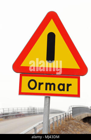 Schwedische Schild, Vorsicht vor Schlangen. Stockfoto