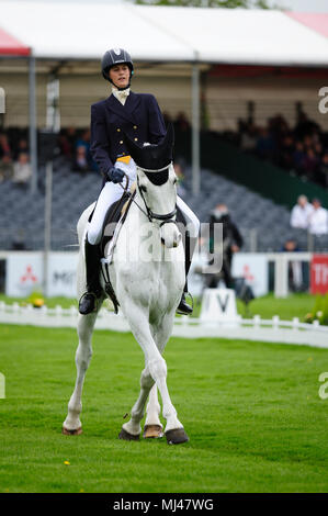 Badminton, Großbritannien. 4. Mai 2018. Kirsty Kurze reiten Dressur Cossan Kop während der Phase der 2018 Mitsubishi Motors Badminton Horse Trials, Badminton, Vereinigtes Königreich. Jonathan Clarke/Alamy leben Nachrichten Stockfoto