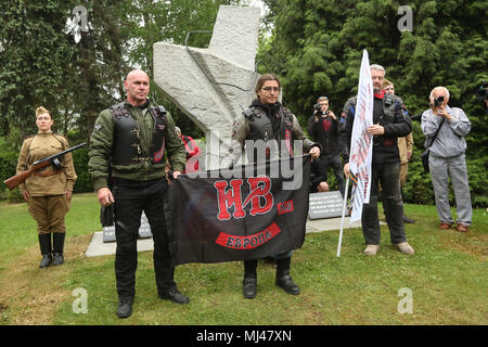 Delmenhorst Mistek, Tschechische Republik. 04 Mai, 2018. Motorradfahrer der Nacht Wölfe russischen Motorcycle Club für Feiern des Sieges Tag ankam, Frydek-Mistek, Tschechische Republik, am 4. Mai 2018. Credit: Petr Sznapka/CTK Photo/Alamy leben Nachrichten Stockfoto