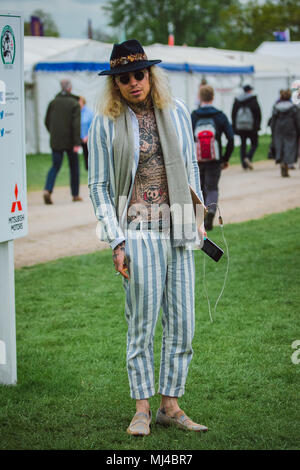 Badminton, Großbritannien. 4. Mai 2018, Marco Pierre White Jnr besucht die Misubishi Motoren Badminton Horse Trials Credit: David Betteridge/Alamy Live News Credit: David Betteridge/Alamy leben Nachrichten Stockfoto