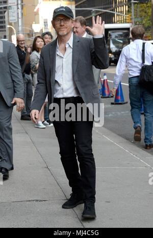 Ron Howard, Late Show heraus und über für Celebrity Candids - DO,, New York, NY, 3. Mai 2018. Foto: Kristin Callahan/Everett Collection Stockfoto