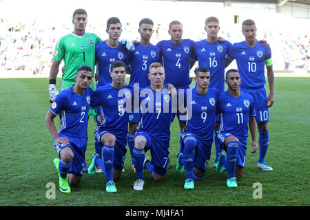 Chesterfield, UK. 4. Mai, 2018. Die Israel Team vor der 2018 UEFA U-17 Meisterschaft Gruppe ein Match zwischen England und Israel an Proact Stadium am 4. Mai 2018 in Chesterfield, England. (Foto von Paul Chesterton/phcimages.com) Credit: PHC Images/Alamy leben Nachrichten Stockfoto