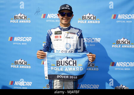 Dover, Delaware, USA. 4. Mai, 2018. Kyle Larson (42) gewinnt den Pol für die AAA 400 Antrieb für Autismus in Dover International Speedway in Dover, Delaware. Quelle: Chris Owens Asp Inc/ASP/ZUMA Draht/Alamy leben Nachrichten Stockfoto