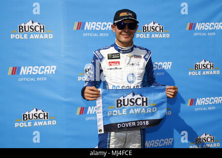 Dover, Delaware, USA. 4. Mai, 2018. Kyle Larson (42) gewinnt den Pol für die AAA 400 Antrieb für Autismus in Dover International Speedway in Dover, Delaware. Quelle: Chris Owens Asp Inc/ASP/ZUMA Draht/Alamy leben Nachrichten Stockfoto