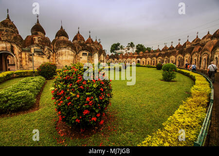 Nava Kailash auch als 108 Shiva Tempel bei Ambika Kalna, West Bengal, Indien Stockfoto