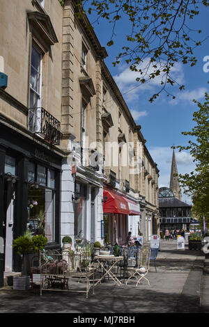 Geschäfte in der Montpellier Bezirk der Stadt Cheltenham Spa, Gloucestershire Stockfoto