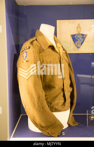 D Tag Schlacht kleid Jacke mit Strand clearing Seahorse schulter Titel, Göreme Museum, MOD Lyneham, Wiltshire, England, Großbritannien Stockfoto