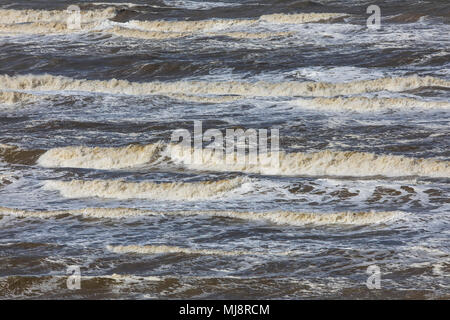 Nordsee, Sturm, unruhigen Meer, Wellen, Brechern, Rolle der Küste, Stockfoto