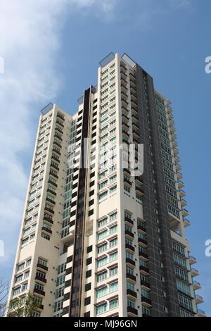 GEORGE TOWN, MALAYSIA - 1. FEBRUAR 2008: Wohnwolkenkratzer in George Town, Malaysia. In Q3 2015 Durchschnittliche high - wohnimmobilien Preis Anstieg der Stockfoto