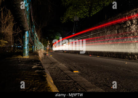 Nainital, Uttarakhand, Indien - Jagen das Licht in den Bergen. Nacht der Fotografie in der Reise stand der Uttarakhand. Stockfoto