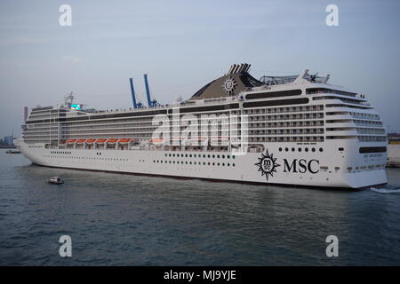 MSC Orchestra, Civitavecchia, Italien Stockfoto