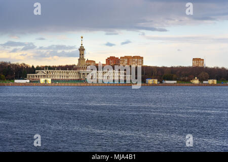 Anzeigen von North River Klemme l bzw. Rechnoy Vokzal in Moskau. Russland Stockfoto