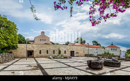 Die Kirche von der Vermehrung der Brote und Fische, die Römisch-katholische Kirche am Ufer des Sees von Galiläa in Tabgha, Israe Stockfoto