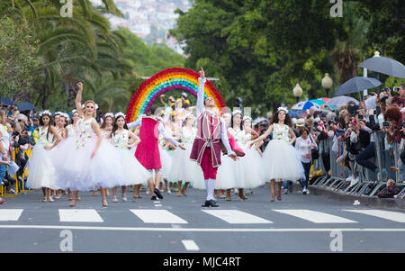 Parade der Madeira Blumenfest oder 'Festa da Flor" in Funchal, Madeira, Portugal, April 2018. Stockfoto