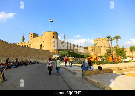 Die Zitadelle von Saladin von Kairo über mokattam Hügel in der Nähe des Stadtzentrum, ist eine mittelalterliche islamische Festung in Kairo, Ägypten, Afrika Stockfoto