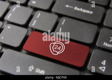 Immer online Konzept für 24 Stunden Business, Computer Tastatur Taste mit einem rund um die Uhr auf das Symbol Tastatur in der Farbe gold. Stockfoto